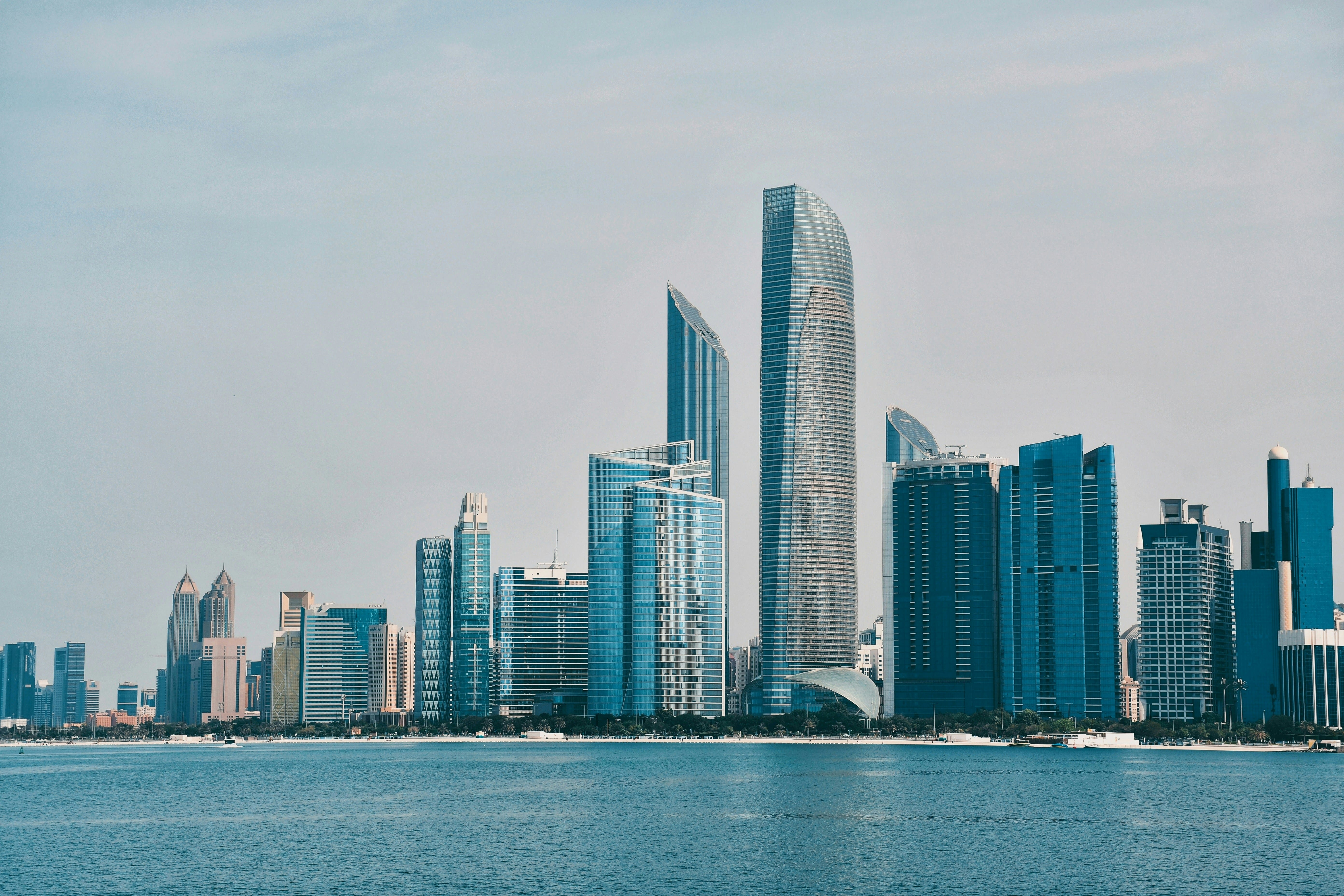 UAE Introduces AI Curriculum in School Starting in 2025